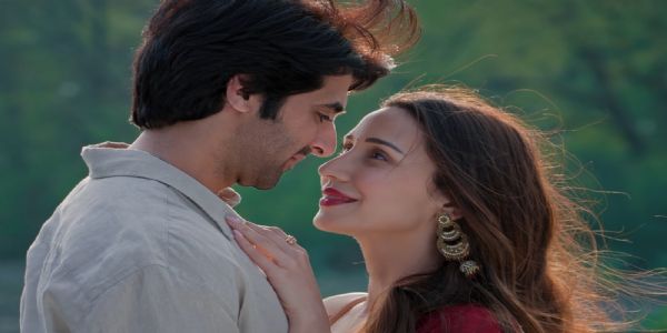 Love Lottery Review: Arvind Pandey Takes a Different Route, Akshay Oberoi Delivers a Strong Performance