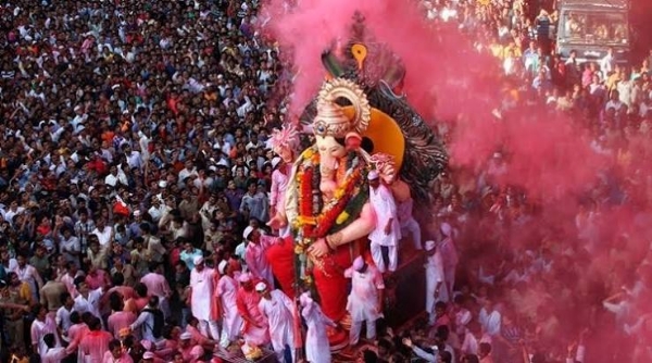 24,000 police personnel assigned to facilitate the Ganesh immersion processions in Mumbai