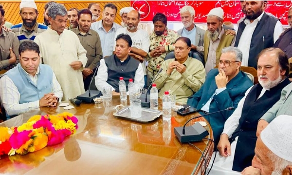 Ramzan, Mir address NC convention