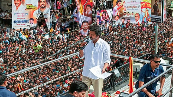 Vijay in Karur -stampede day