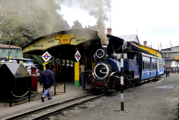 Image of the Darjeeling Himalayan Railway.