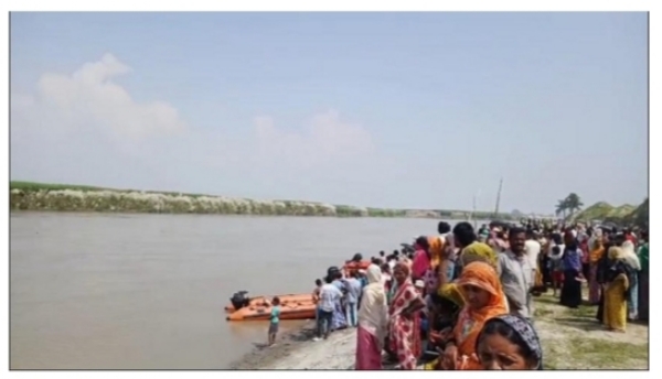 Image of the Search Operation After Two Missing in Brahmaputra in Assam’s Lahorighat