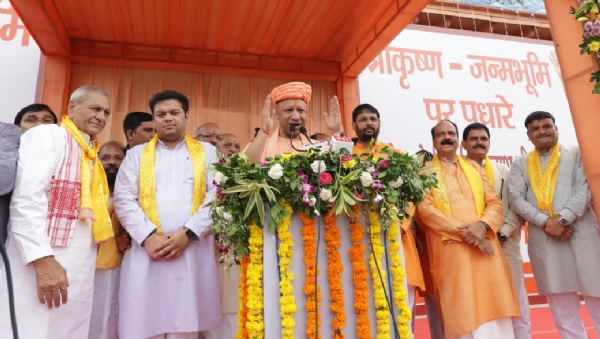 UP CM while addressing the gathering at Mathura