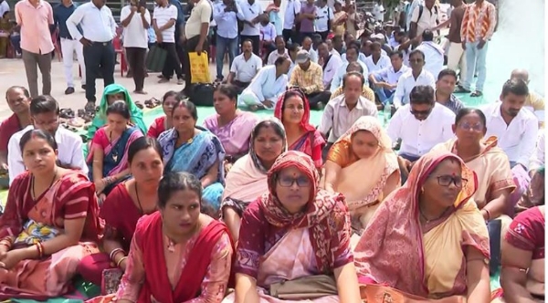 Unaided School, College Teachers Stage Protest in Bhubaneswar on Teachers’ Day Unaided School, College Teachers Stage Protest in Bhubaneswar on Teachers’ Day