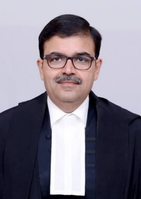 मुख्य न्यायाधीश अश्वनी कुमार मिश्रा फ़ाइल फ़ोटो मुख्य न्यायाधीश अश्वनी कुमार मिश्रा फ़ाइल फ़ोटो