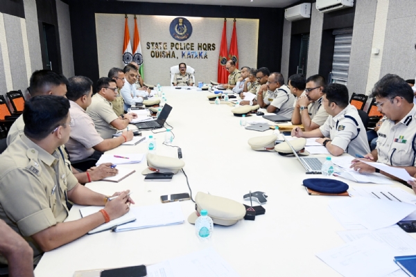 DGP Reviews Law and Order, Crime Situation in Central Range