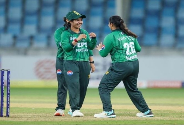 Nashra’s six-for fires Pakistan into Asia Cup semis.