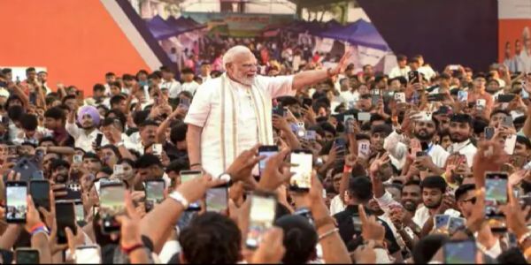 From “We Will Rock You” to ₹35,000-Crore Projects: PM Modi’s Vadodara Moment