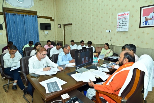 Minister Yogendra Upadhyay chairing a meeting at Assembly office in Lucknow on Tuesday